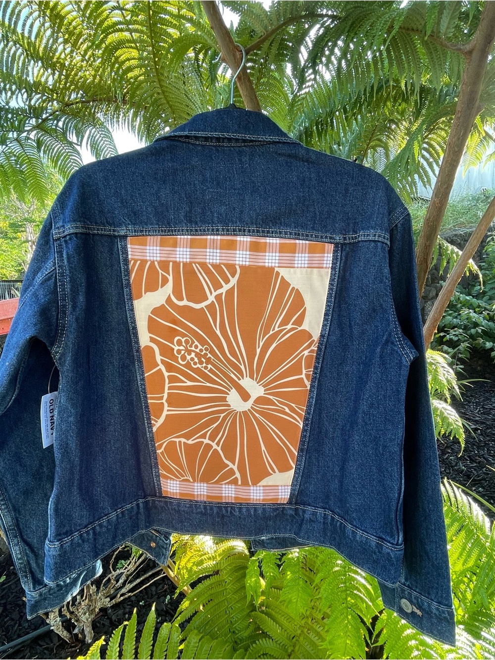 Women’s S | BNWT Old Navy Denim Jacket | Orange/Rust Hibiscus + Palaka back